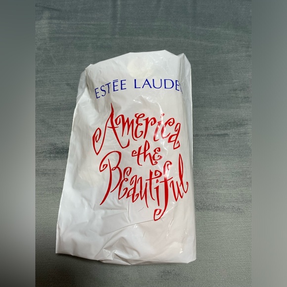 Estée Lauder NWT tote with full size products lipstick, self tanning spray,more - Picture 7 of 17